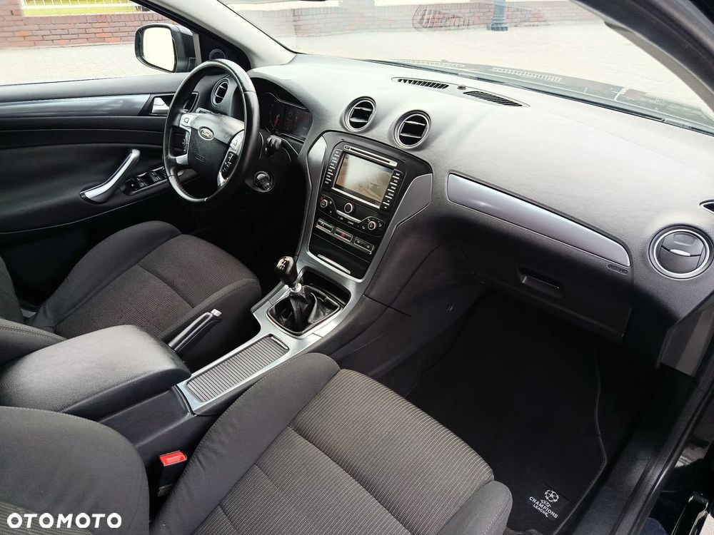 Ford Mondeo Turnier 2.2 TDCi Trend - 24