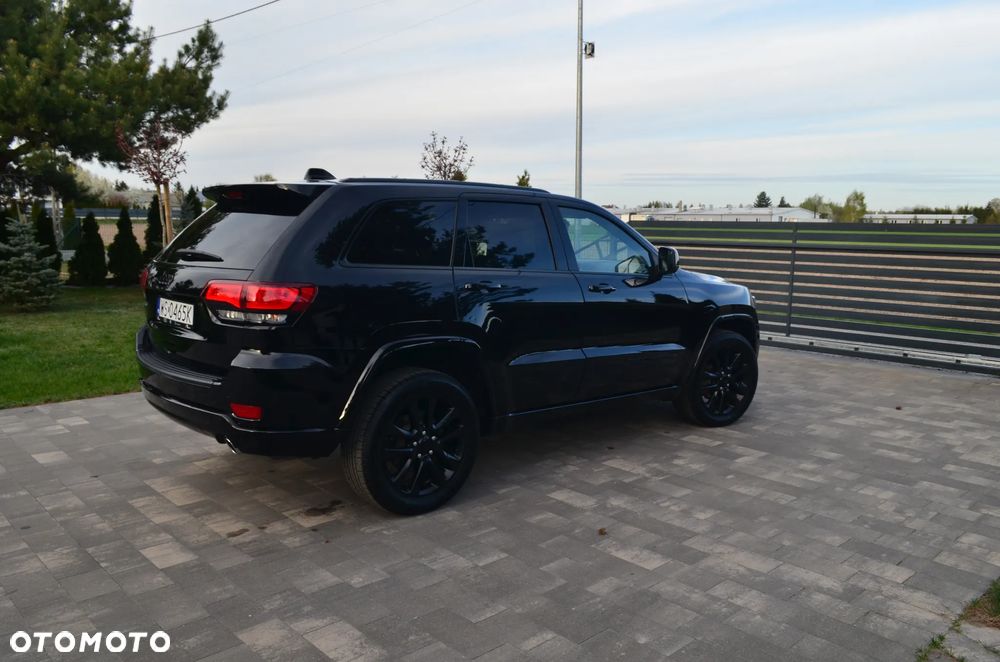 Jeep Grand Cherokee - 9