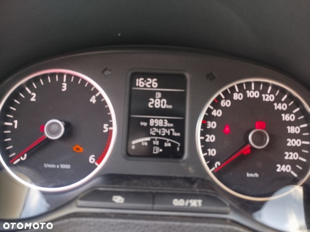 Volkswagen Polo - 7