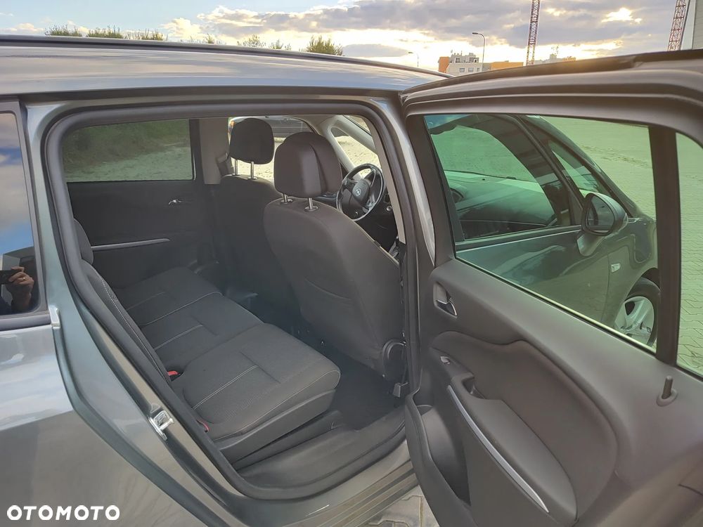 Opel Zafira - 13