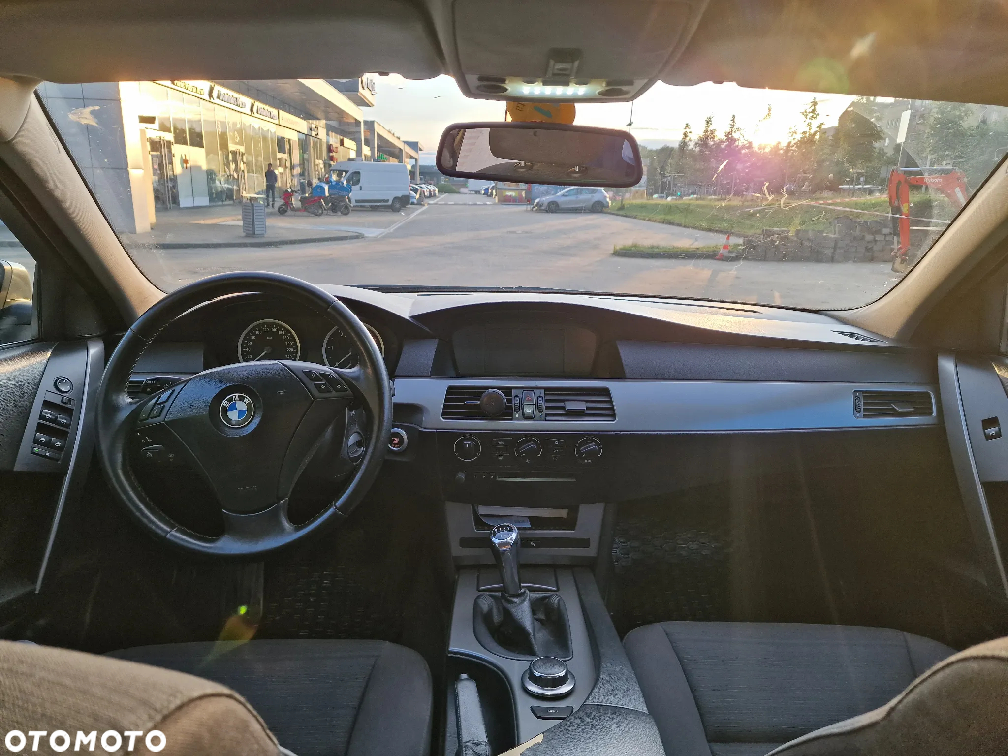 BMW Seria 5 520d - 8