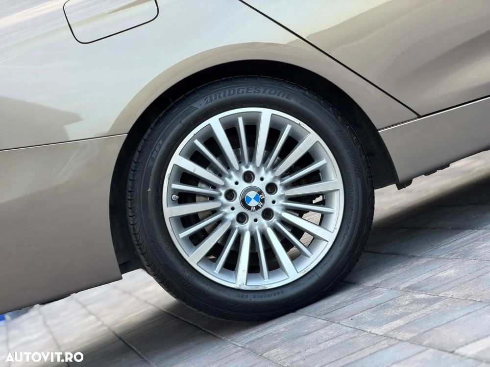 BMW Seria 3 318d Aut. Luxury Line - 18