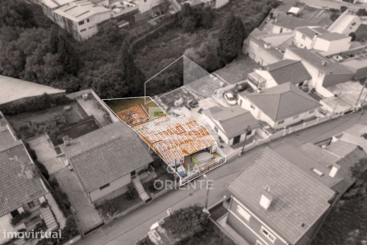 Garagem com terreno e potencial construtivo em Anta - Grande imagem: 2/4