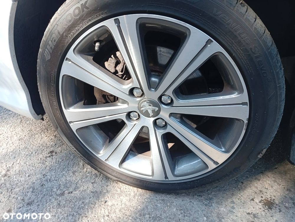 Peugeot 308 ver-hdi-fap-150-style - 22