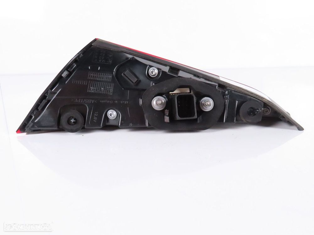 Farolim da mala LED Esquerdo Usado / Original MERCEDES-BENZ C-CLASS (W206) A2069... - 3