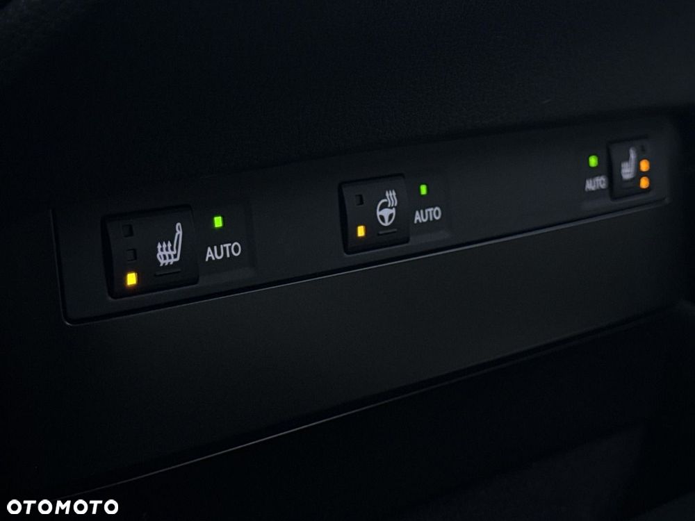 Lexus ES 300h Business Edition - 17