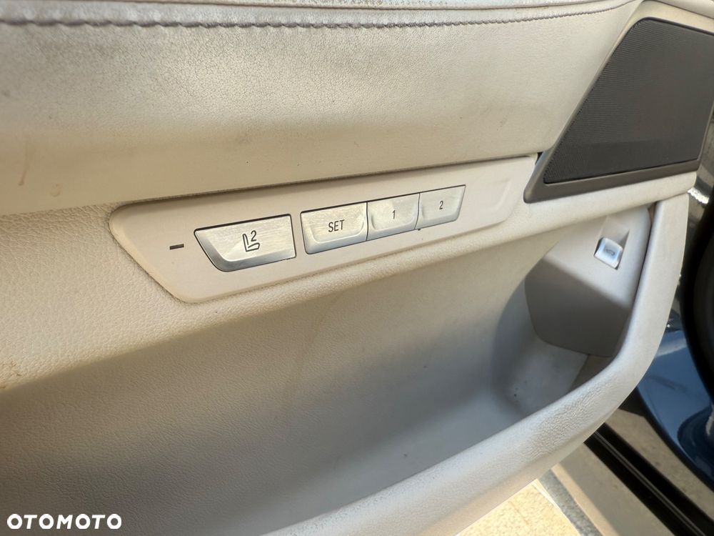 BMW Seria 7 730d xDrive - 37
