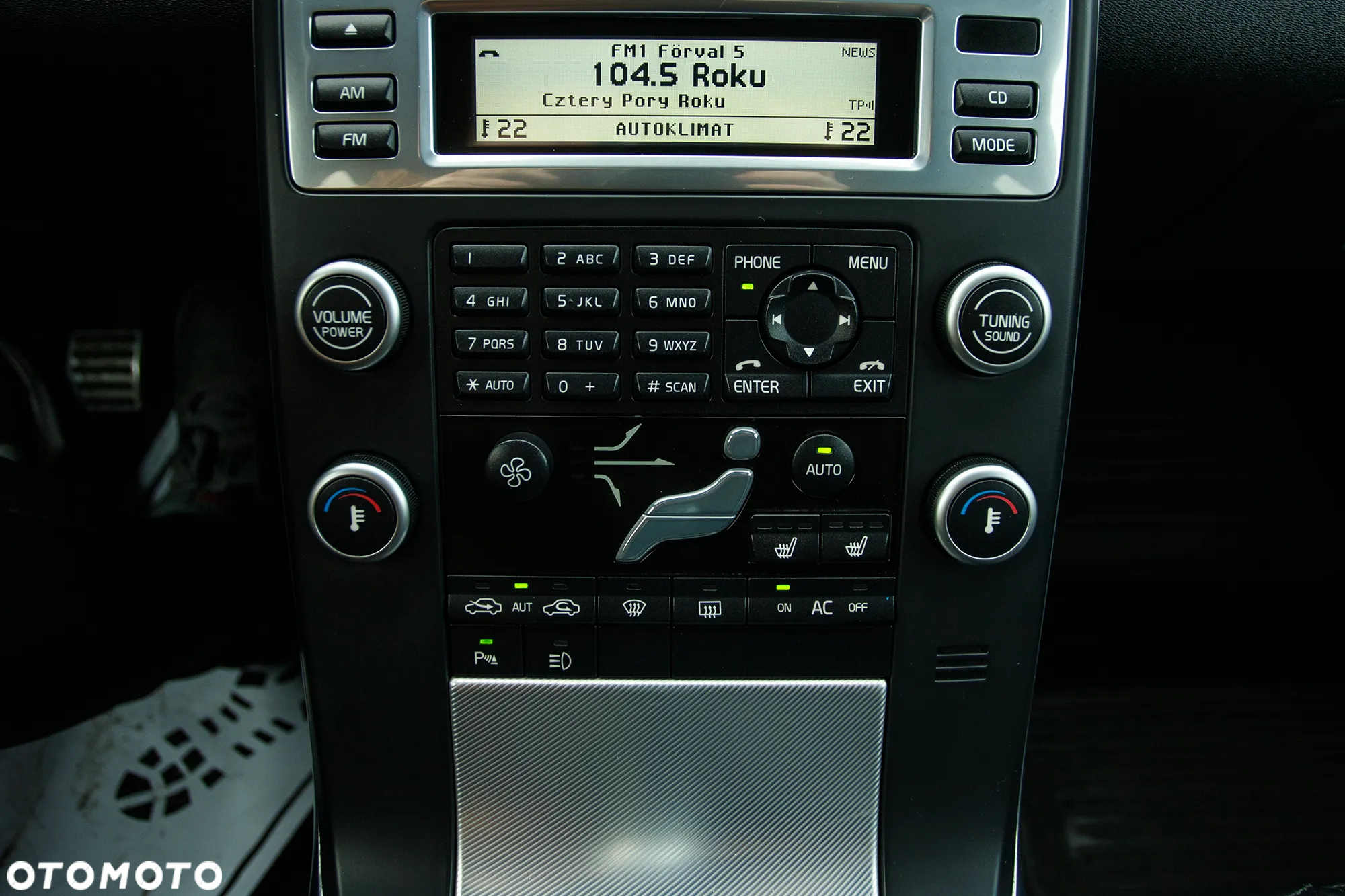 Volvo V70 2.5T R-Design Summum - 28