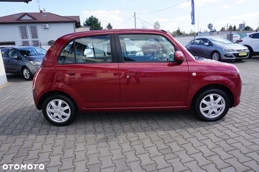 Daihatsu Trevis 1.0 Limited - 9