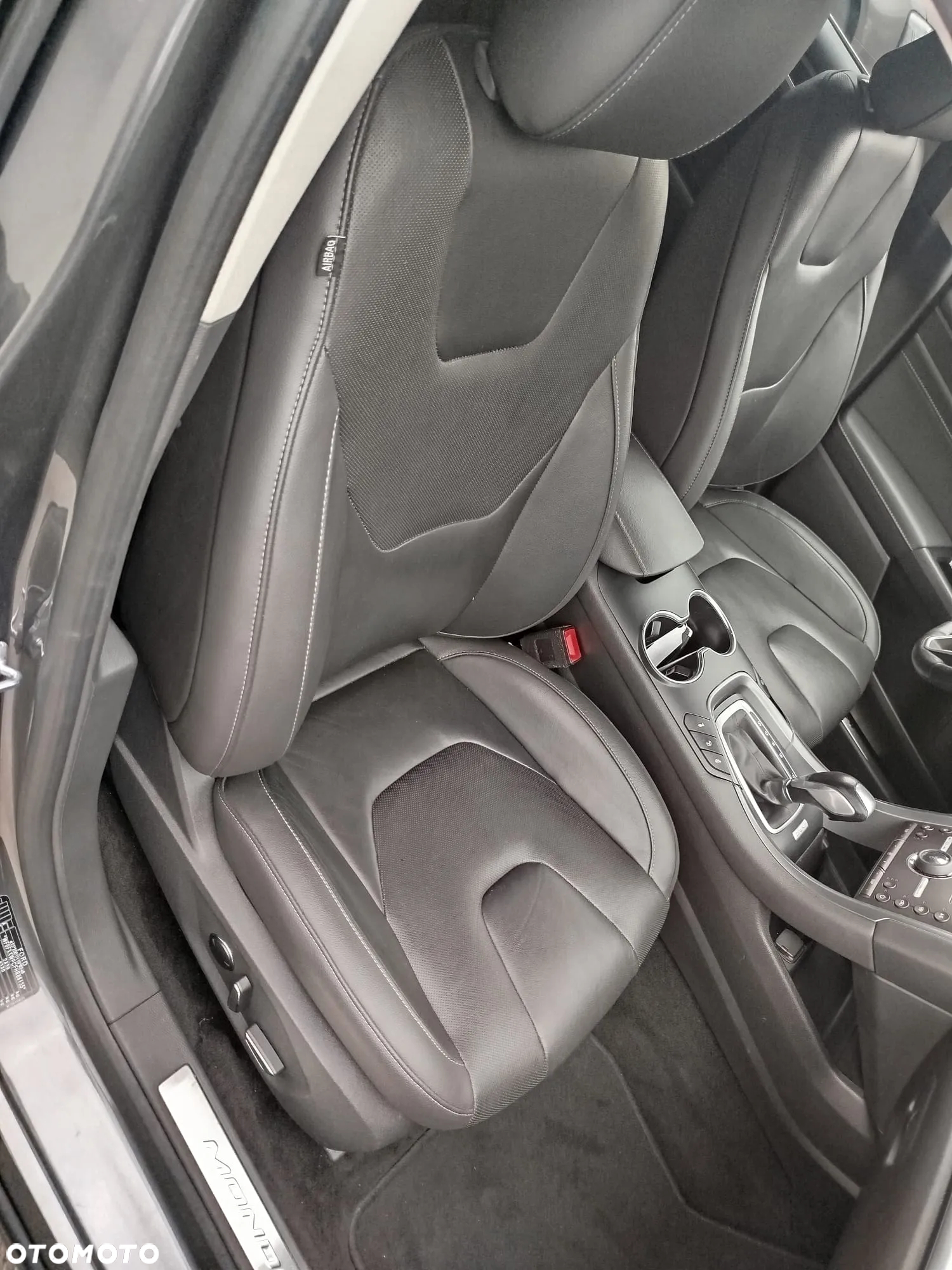 Ford Mondeo 2.0 TDCi Titanium PowerShift - 21