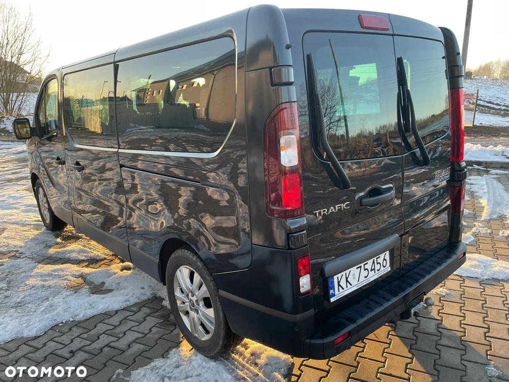 Renault Trafic 2.0 dCi - 10