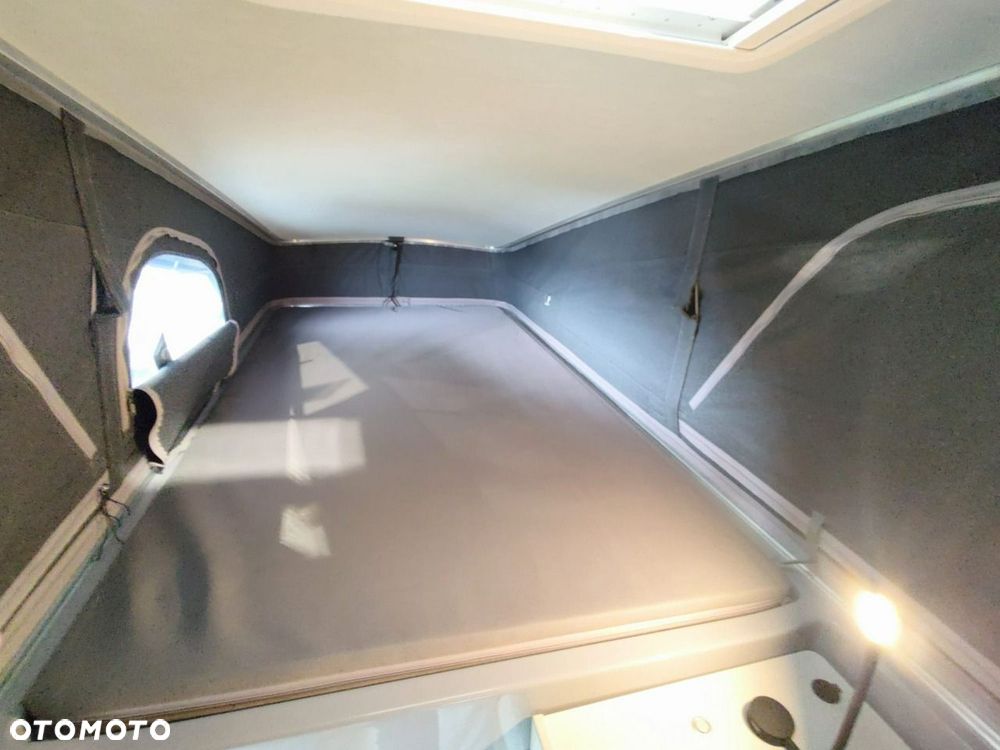 Burstner Habiton HM 6.0 kampervan Mercedesa - TERAZ z DACHEM SYPIALNYM - 17