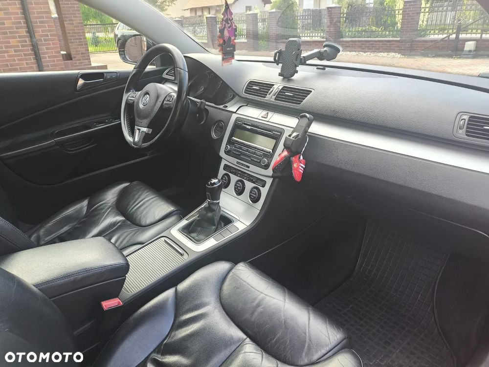 Volkswagen Passat 2.0 TDI BlueMotion Technology Highline - 8