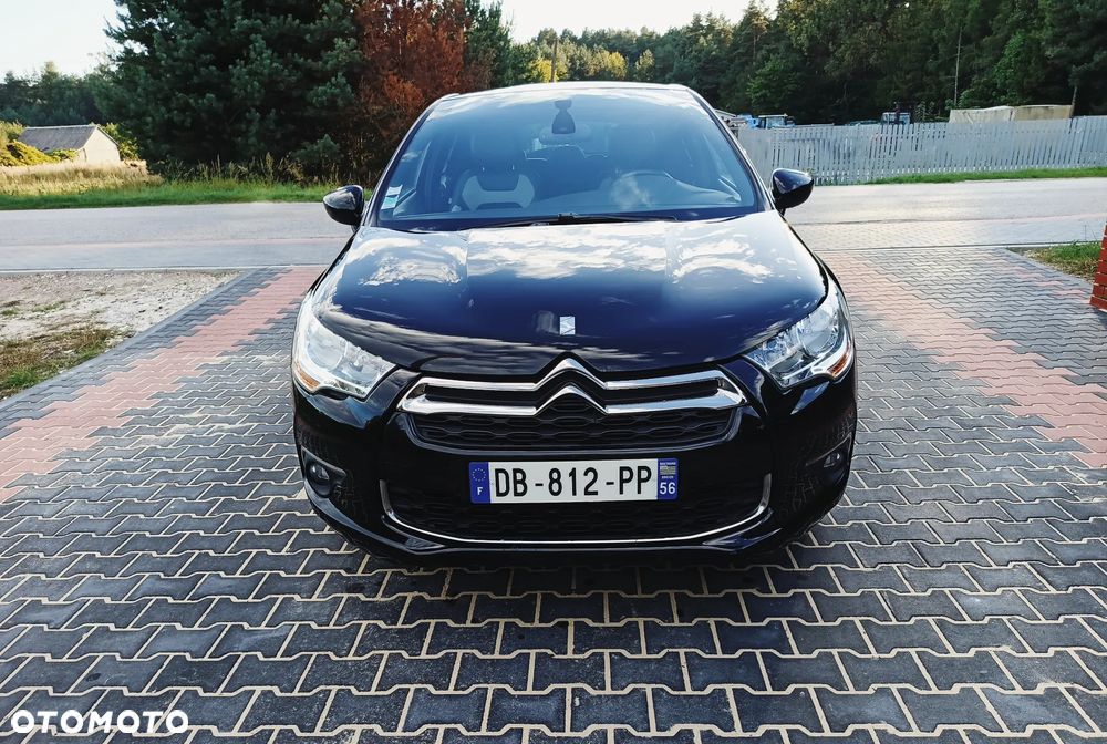 Citroën DS4 e-HDi 115 Chic - 27