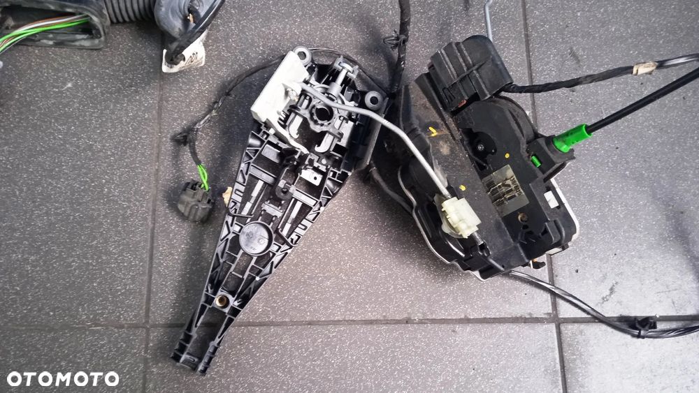 Osprzęt mechanizmy podnoszenia szyb drzwi lewy przód i tył klamka Opel Astra J IV - 31