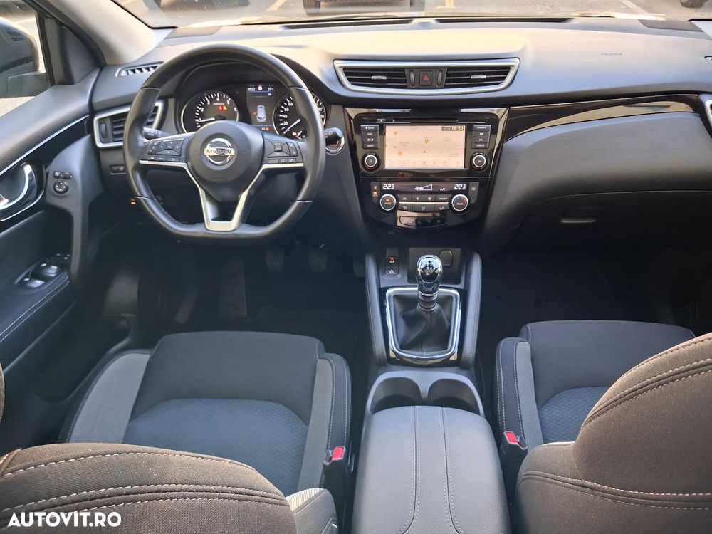 Nissan Qashqai 1.3 DIG-T N-CONNECTA - 8
