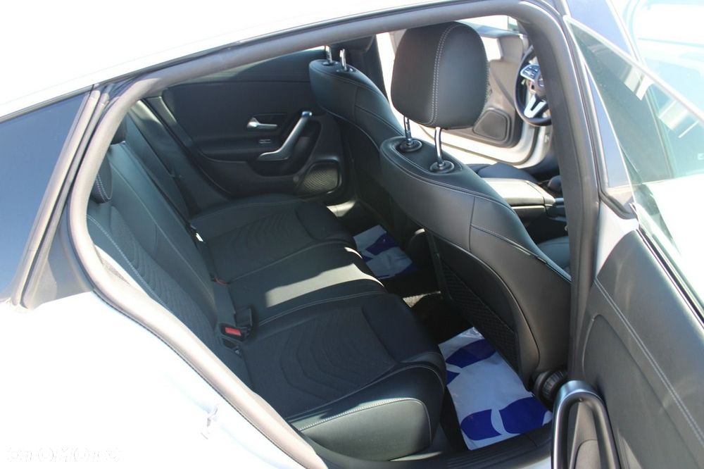 Mercedes-Benz CLA - 29
