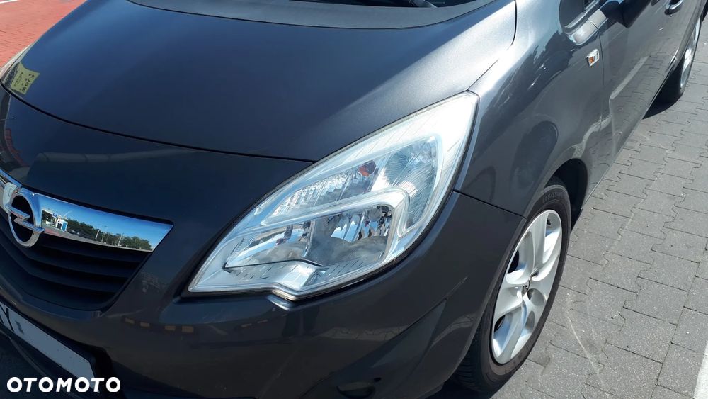Opel Meriva - 9