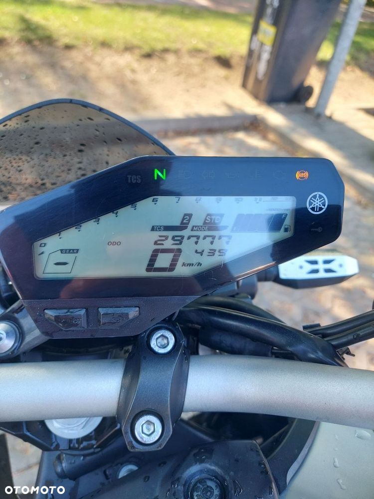 Yamaha MT - 8