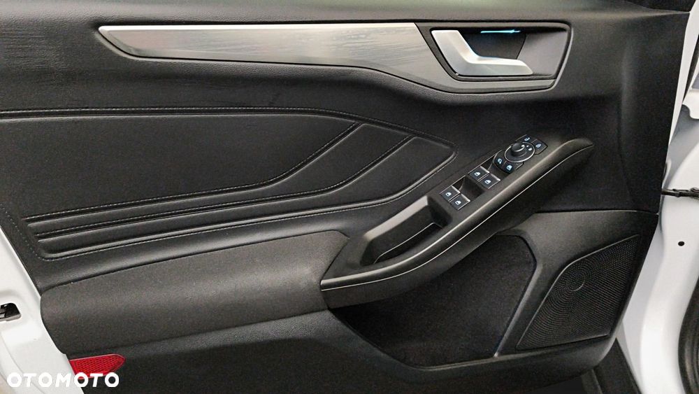 Ford Focus 1.0 EcoBoost mHEV Titanium X - 11