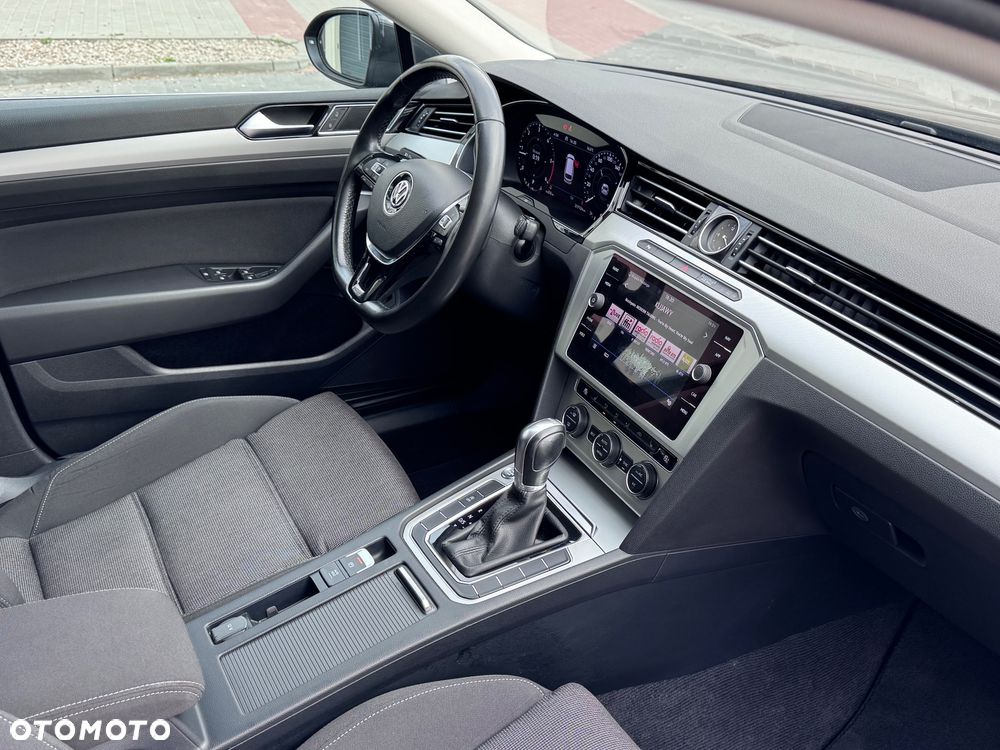 Volkswagen Passat 2.0 TDI SCR DSG - 30
