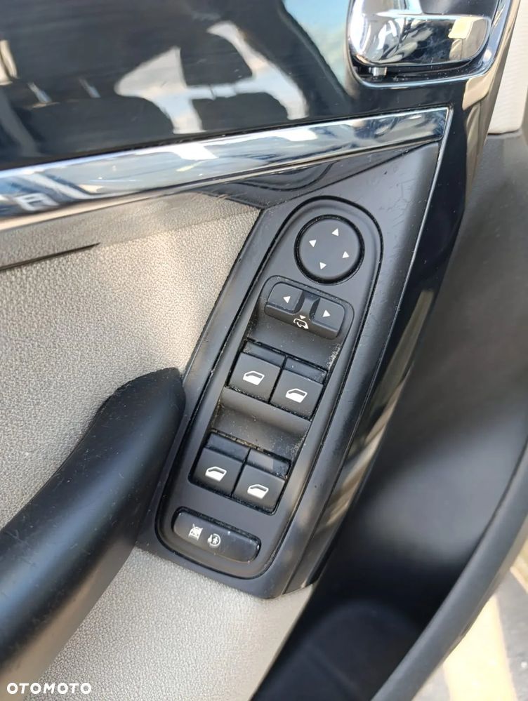 Citroën C4 Grand Picasso - 25