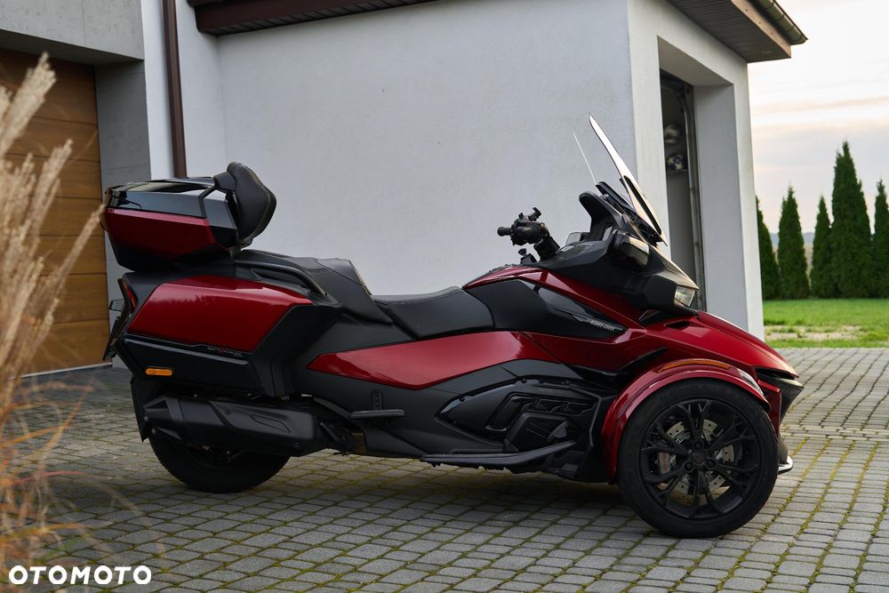 Can-Am Spyder - 8