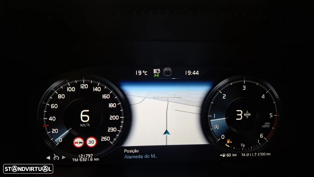 Volvo V60 2.0 D3 Momentum Plus - 10