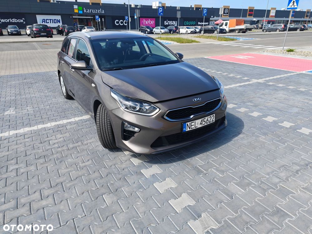 Kia Ceed - 8