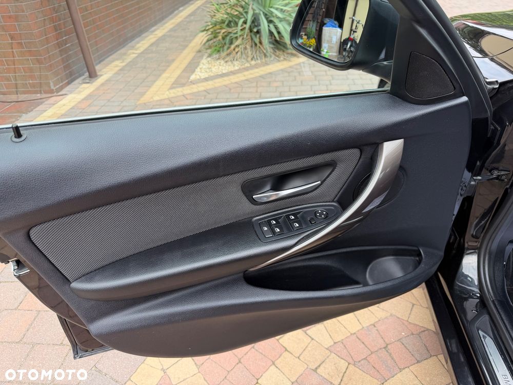 BMW Seria 3 320d Efficient Dynamics Edition Modern Line - 19