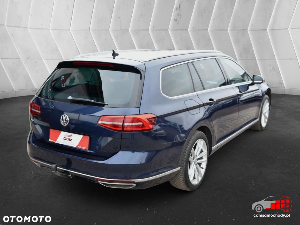 Volkswagen Passat - 10