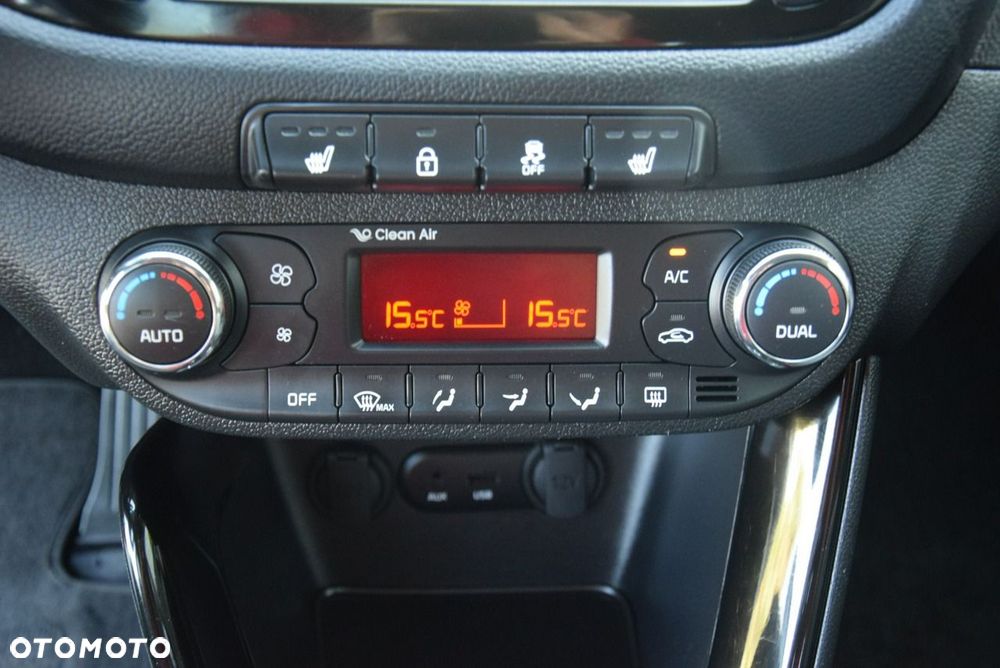 Kia Ceed 1.4 CVVT Dream Team Edition - 23