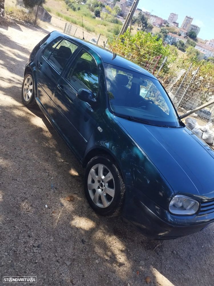 VW Golf - 4