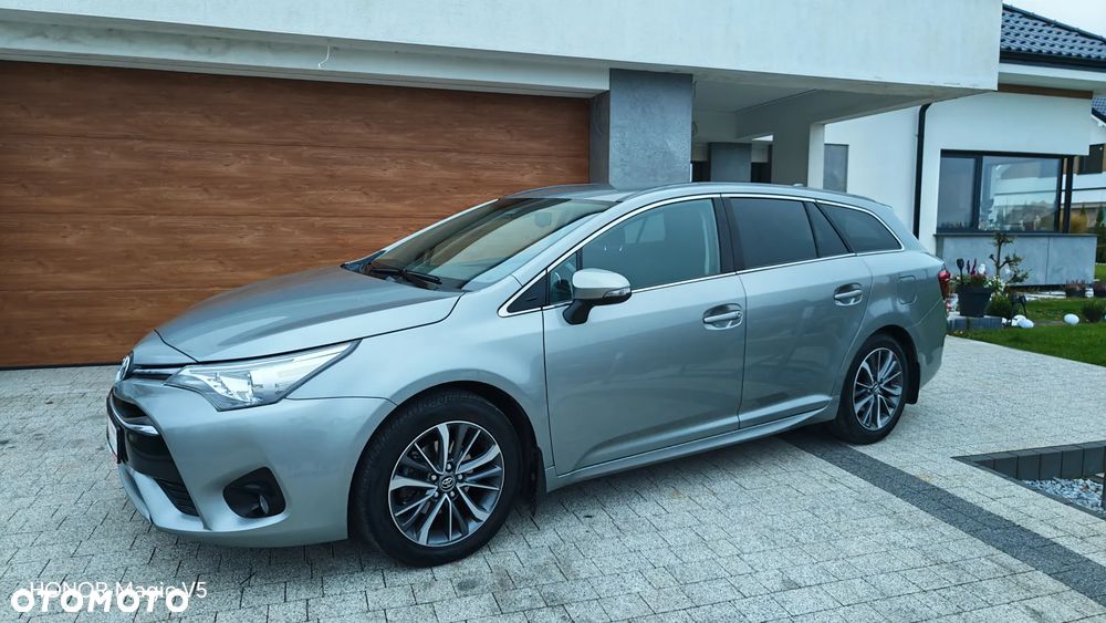 Toyota Avensis Touring Sports 1.8 Multidrive S Edition-S - 35