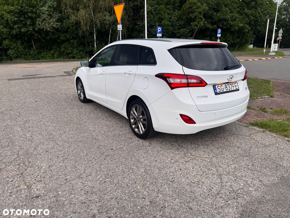 Hyundai i30 1.6 GDI Premium - 3