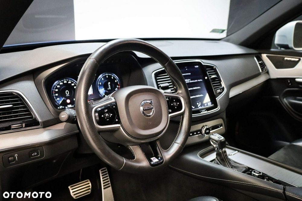 Volvo XC 90 - 20