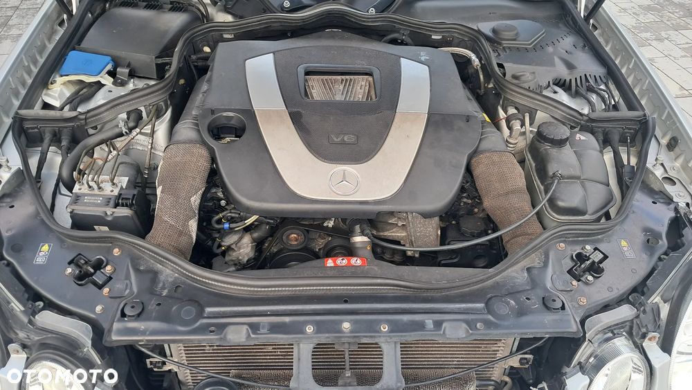 Mercedes-Benz Klasa E 280 4-Matic Elegance - 27
