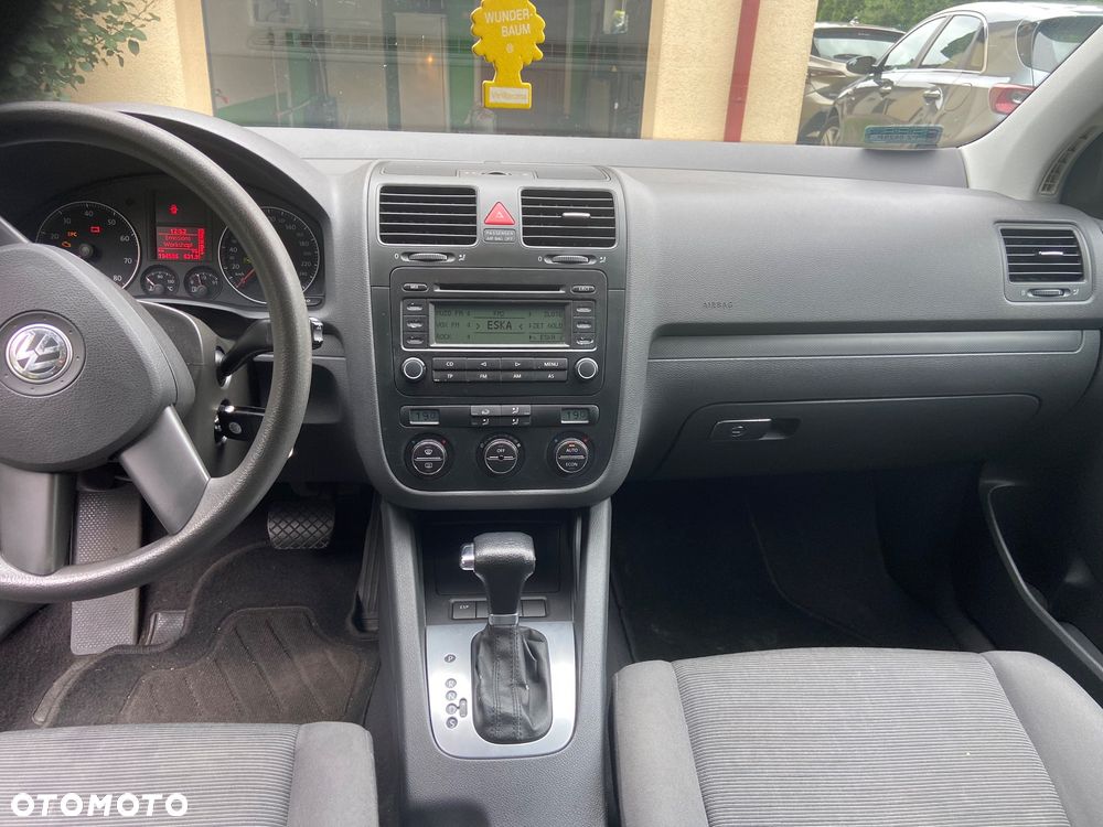 Volkswagen Golf 1.6 Automatik Goal - 6