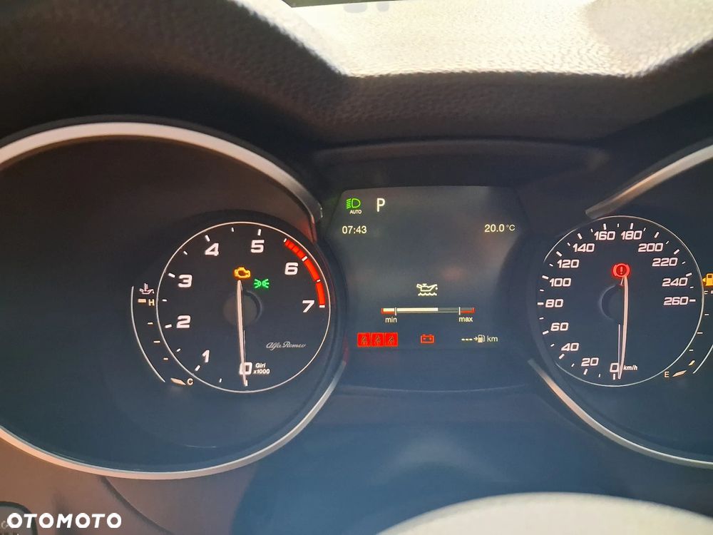 Alfa Romeo Stelvio 2.0 Turbo 16V AT8-Q4 Super - 25