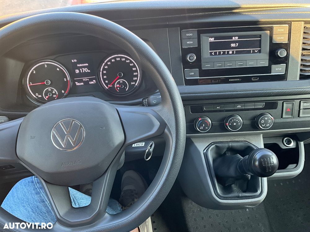 Volkswagen Transporter - 11