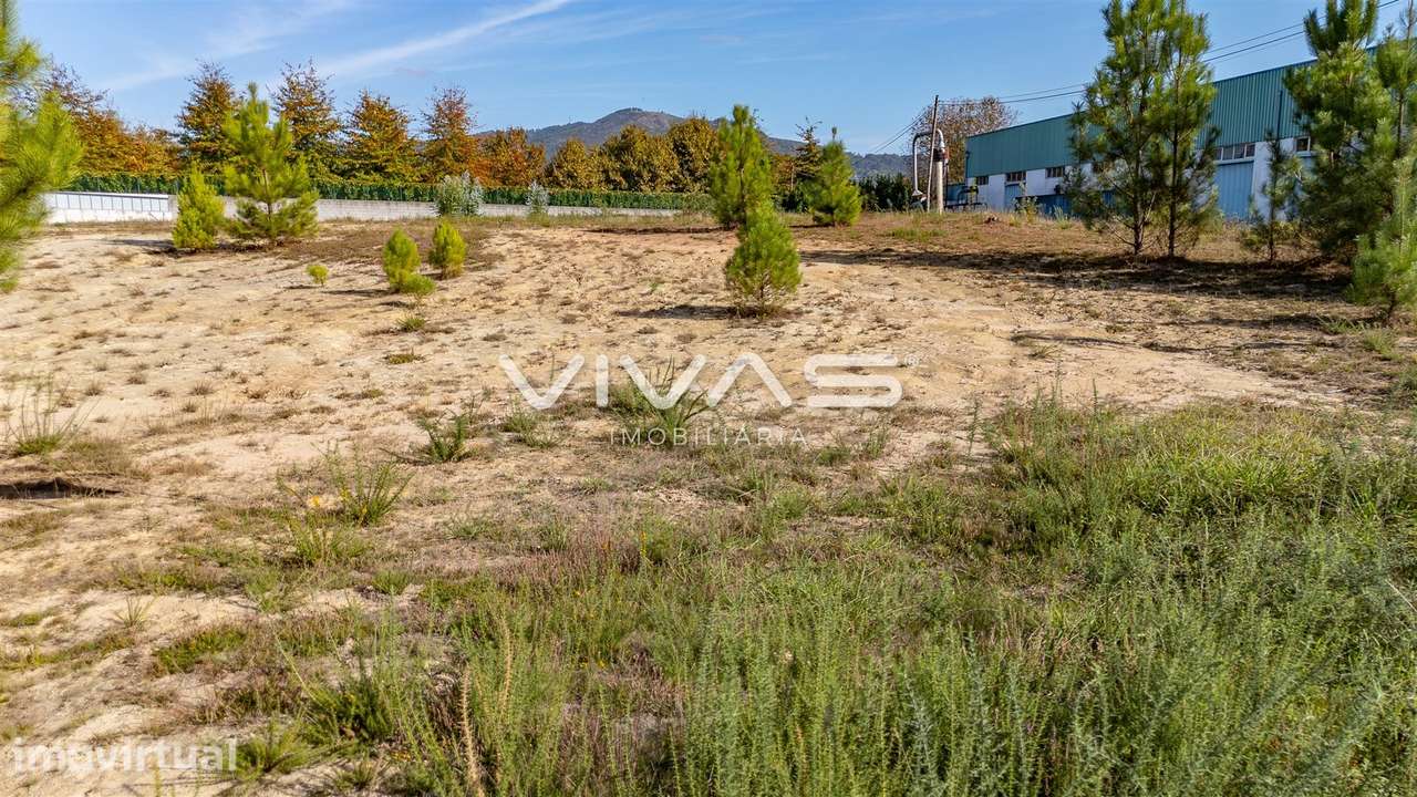 Terreno Para Construção  Venda em Sabariz,Vila Verde - Grande imagem: 3/7