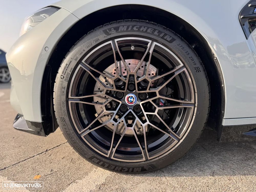 BMW M4 Competition Pack 50 anos M - 5