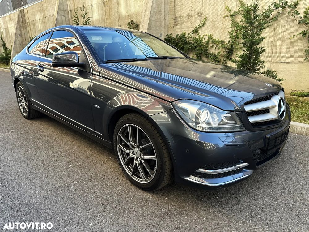Mercedes-Benz C 180 BlueEFFICIENCY 7G-TRONIC Edition 1 - 2