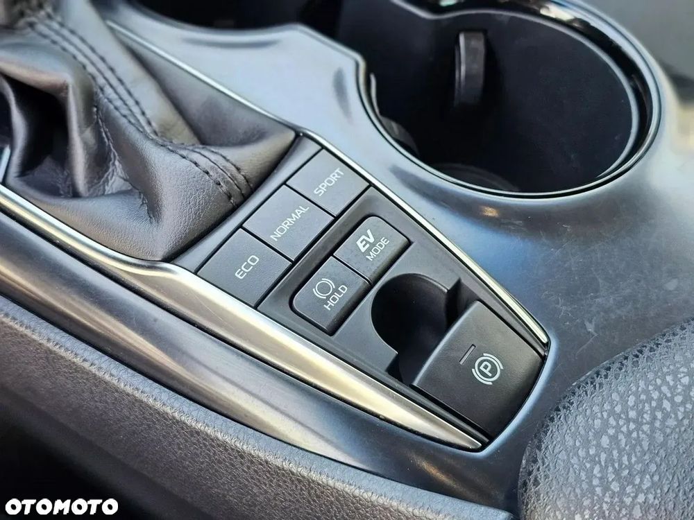 Toyota Camry 2.5 Hybrid Prestige CVT - 30