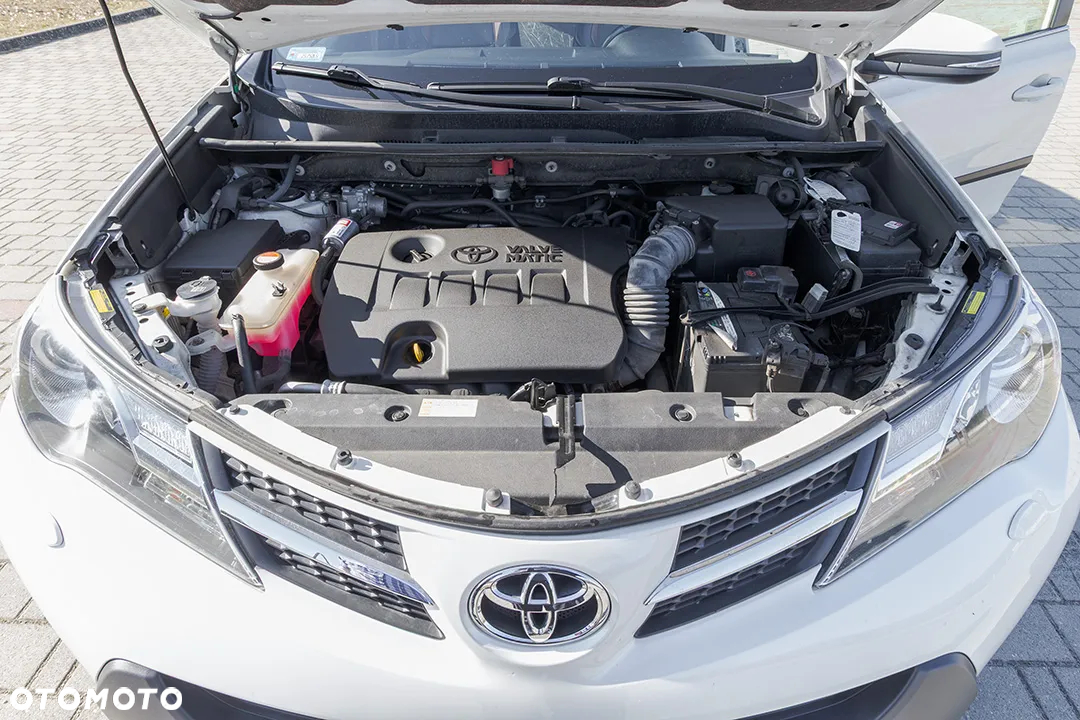 Toyota RAV4 2.0 Premium EU6 - 18