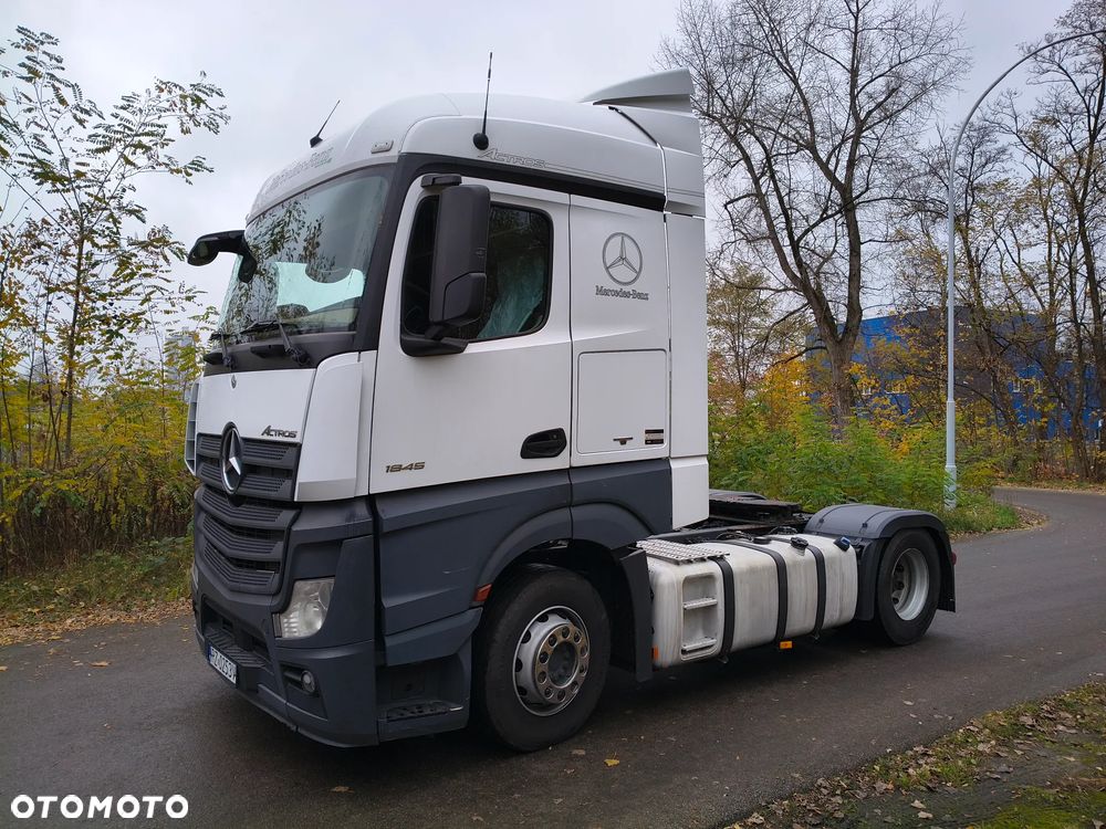Mercedes-Benz Actros - 2