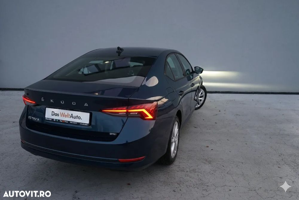 Skoda Octavia 2.0 TDI DSG Ambition - 6