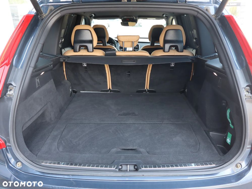Volvo XC 90 B5 B AWD Inscription - 17