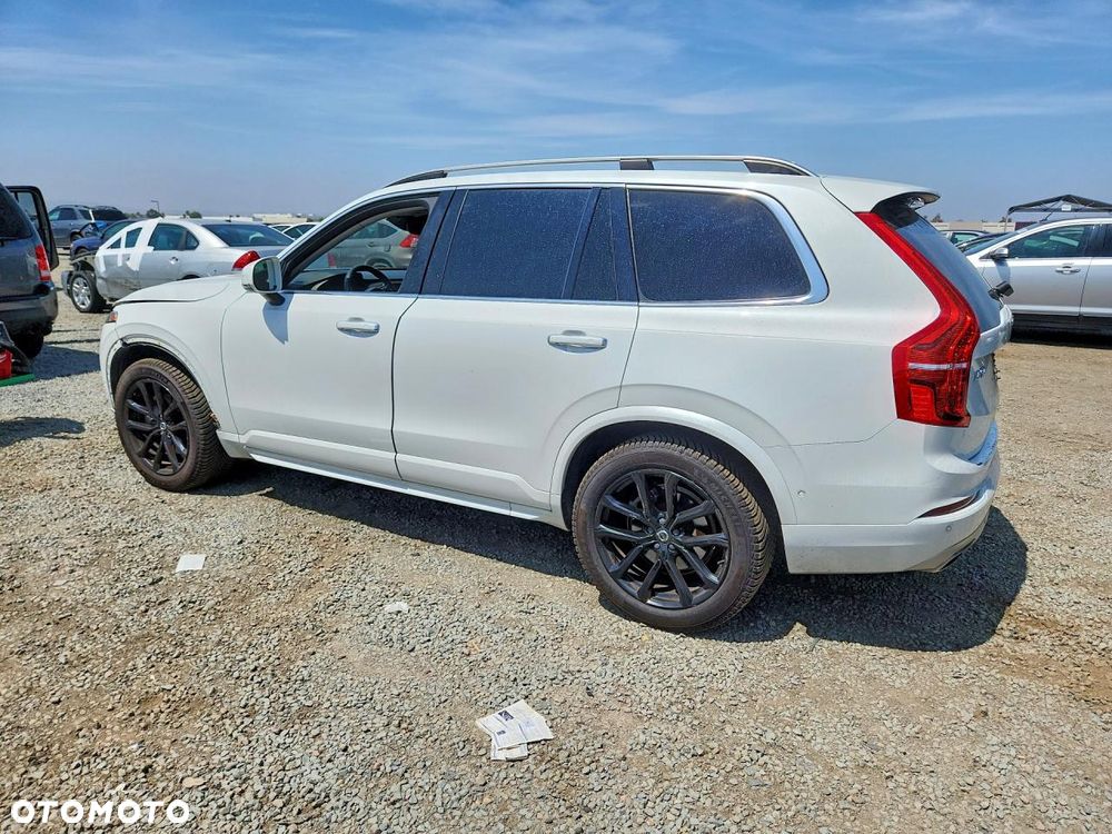 Volvo XC 90 - 2
