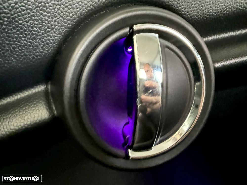 MINI 3 Portas One D - 52
